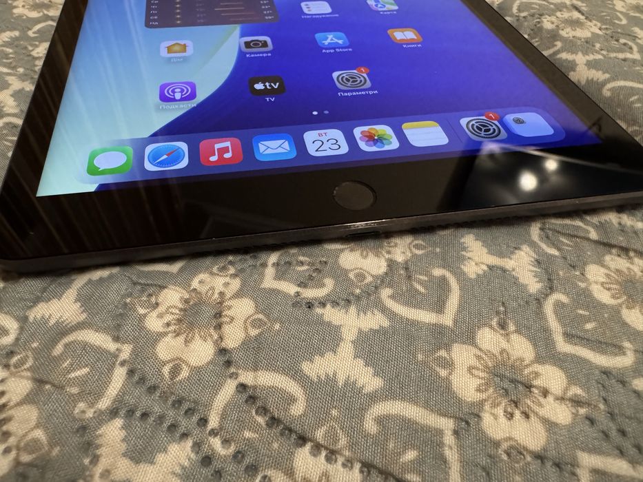 Apple ipad 8gen A2270