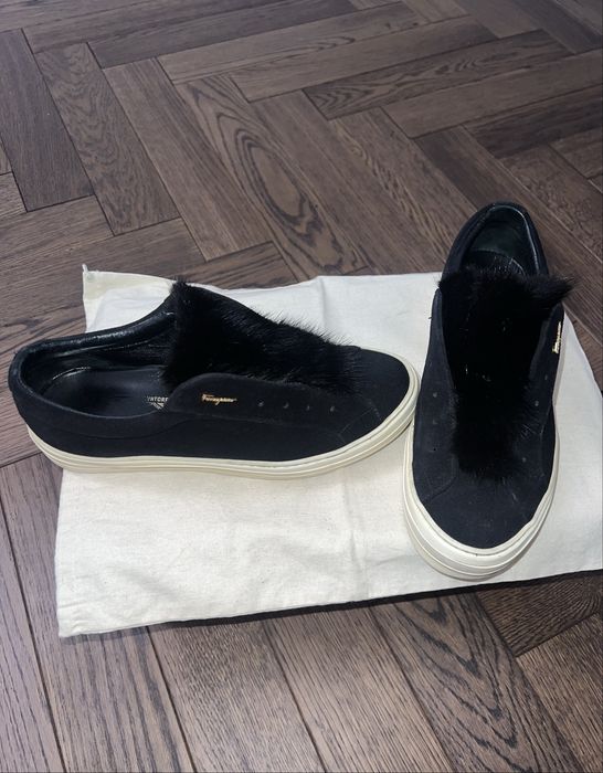 продам кеды зимние с норкой Ferragamo
