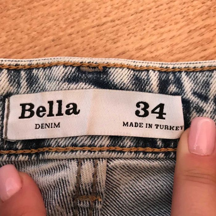 Джинсові шорти 12-13 років