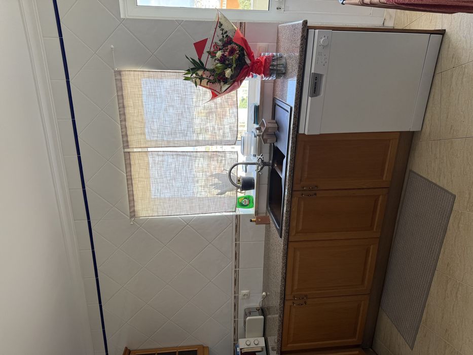 T2 Espaçoso e Totalmente Mobilado -Arrendamento Anual