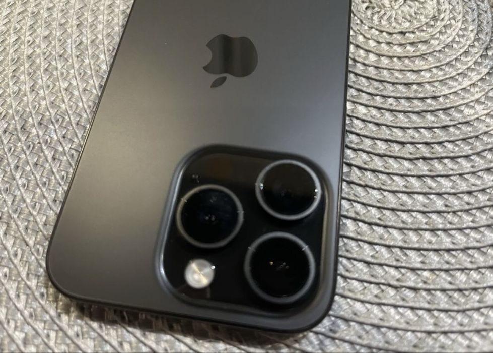 iPhone 15 Pro 128 Gb (АКБ 90%)