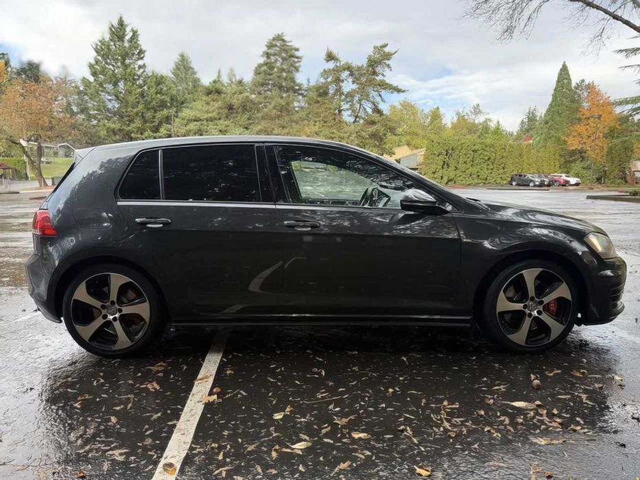 Volkswagen Golf GTI      2016