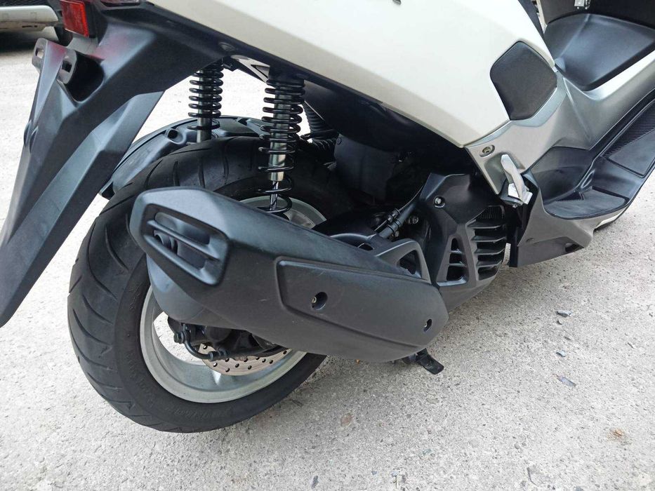 Yamaha N max 155