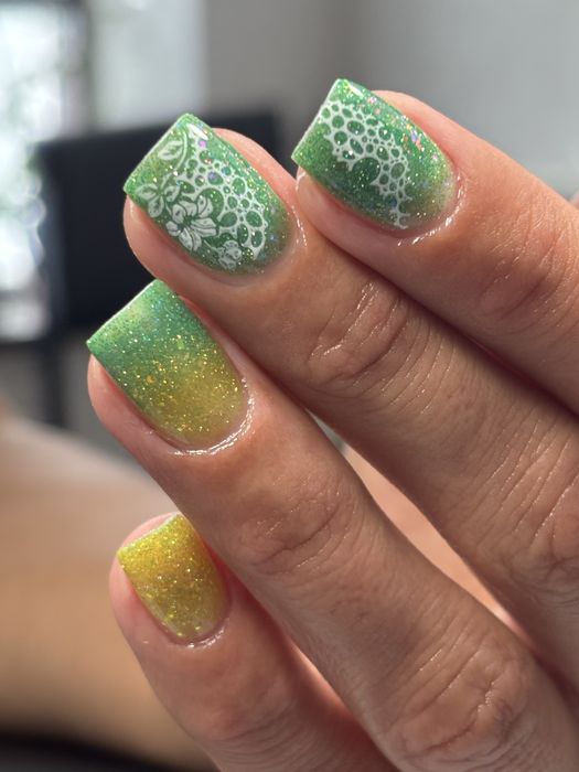 Маникюр, наращивание ногтей, гель лак. Малышева,плехановская