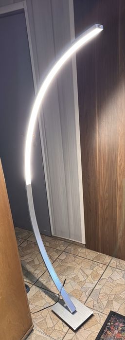 Lampa podlogowa Led