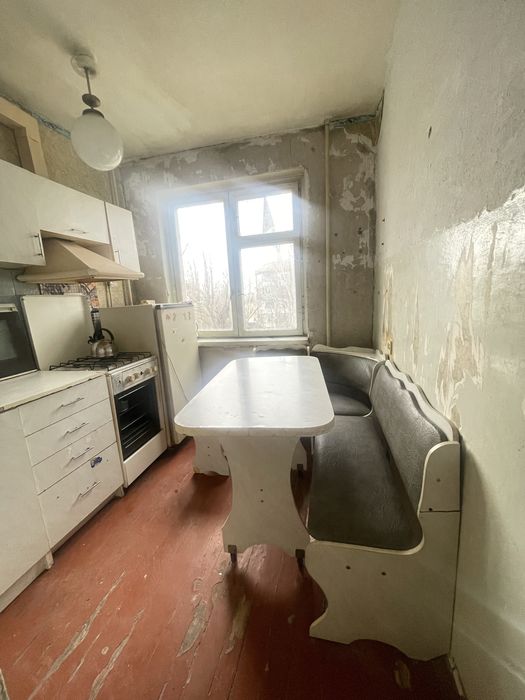 Продаю 2 квартиру  Мира