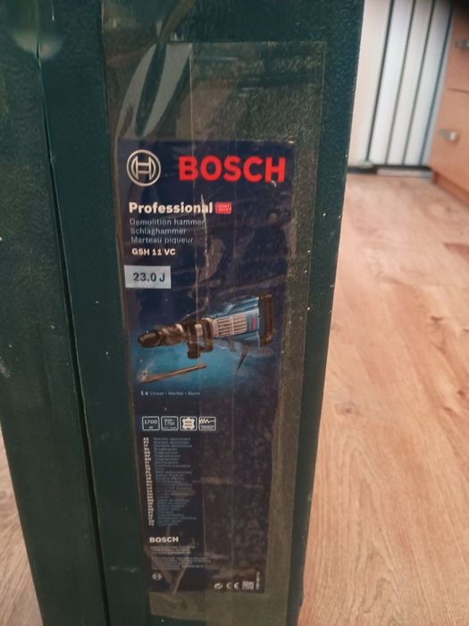 Młot udarowy Bosch Professional  + walizka