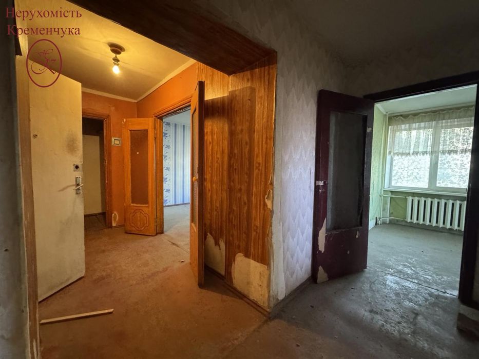 Квартира з гарним плануванням, під Ваш ремонт.