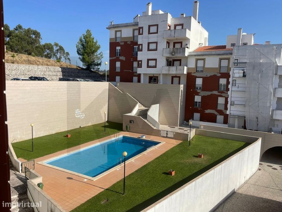 Apartamento T3 Em Condomínio Exclusivo Na Azambuja