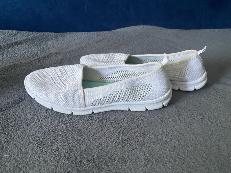 Buty damskie Greceland tenisówki trampki lekkie 39 białe