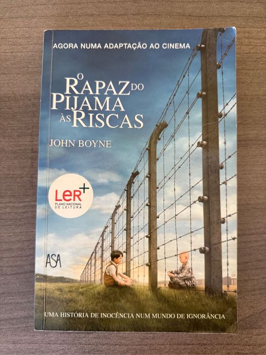 O Rapaz do Pijama Às Riscas - Jonh Boyne
