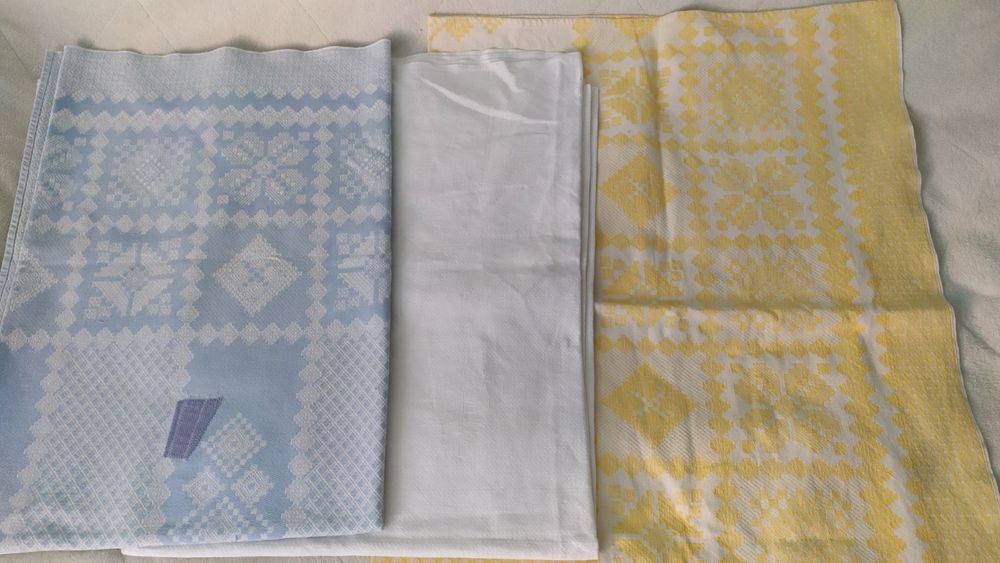 Покрывало по 100 грн. единица бу, вживане и по 200 грн