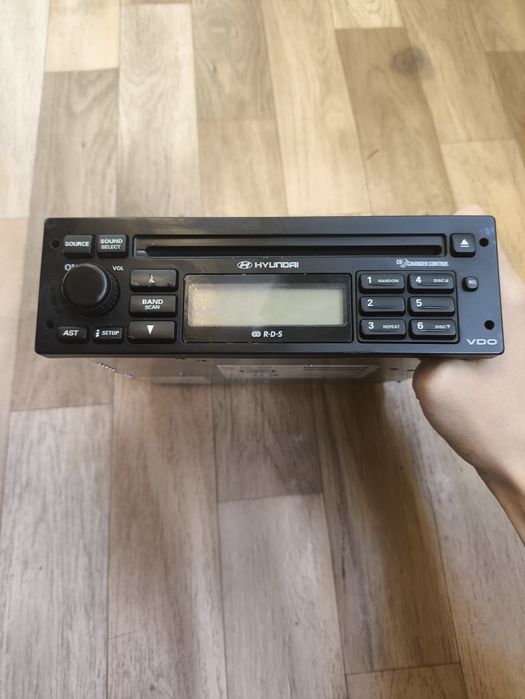 Магнитола Hyundai  Tucson 2004-2009 год