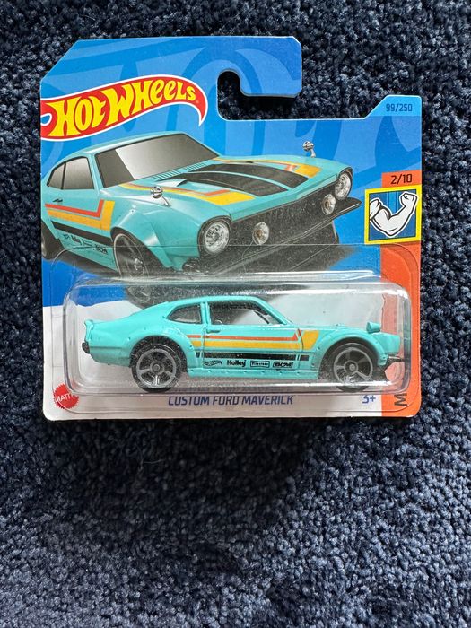hot wheels custom ford maverick miętowy