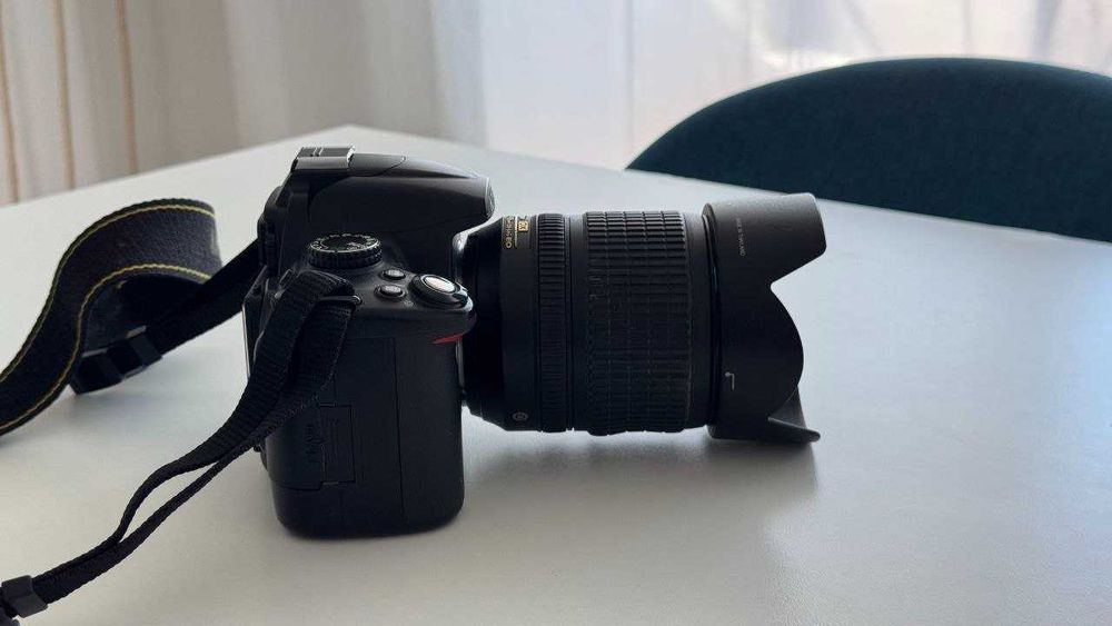 Nikon D5000 + Nikkor 18-105mm VR