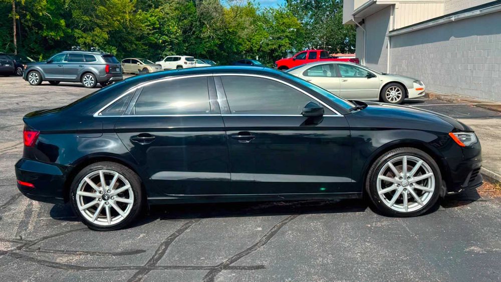 Audi A3 Premium      2015