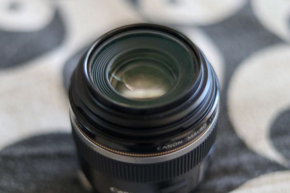 CANON MACRO LENS EF-S 60mm 1:2.8 USM [ULTRASONIC]
