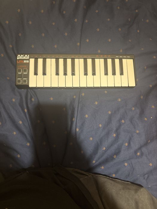 Kontroler Midi Akai Lpk25