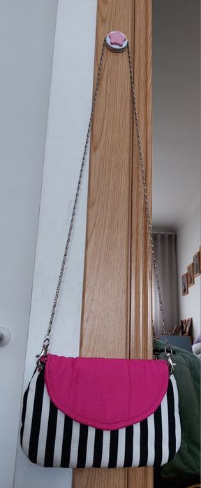 Carteira feita à mão