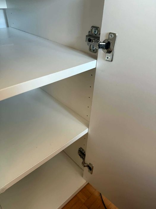 Biurko IKEA MICKE 105x50 białe – idealne do pracy i nauki