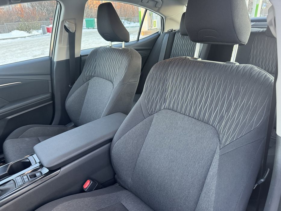 Toyota Camry 2025 2.5 Hibrid AWD New!