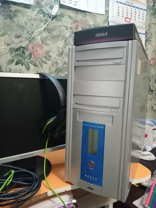 Компьютер с монитором