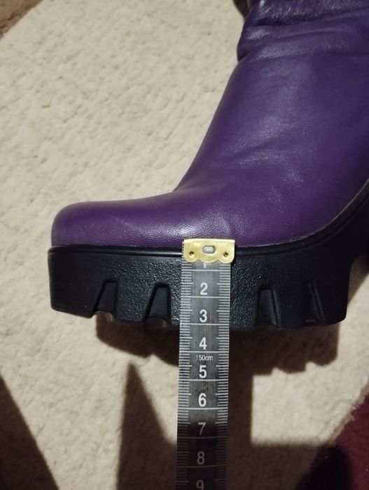 Кожаные женские сапоги