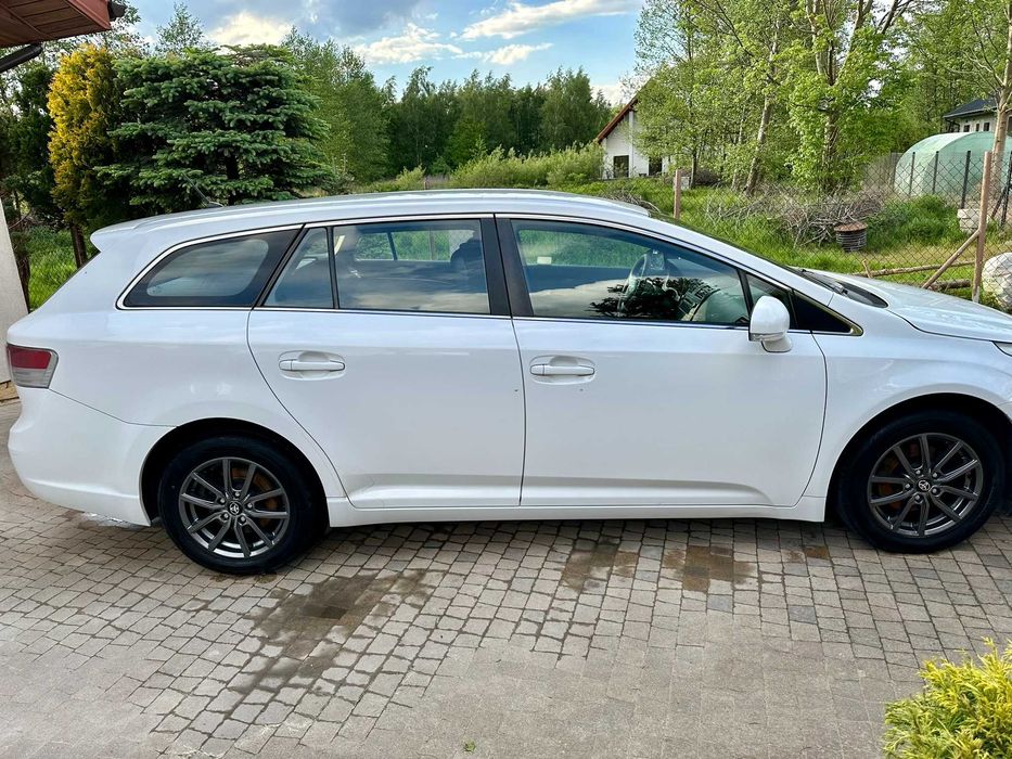 Toyota Avensis T27 kombi Płock • OLX.pl