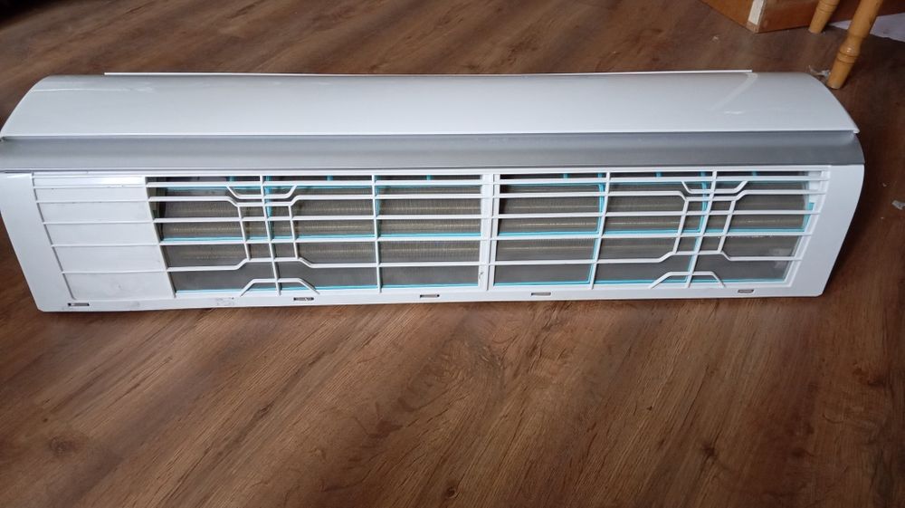 Кондиціонер OLMO OSH-18LD7W в чудовому стані + кронштейн