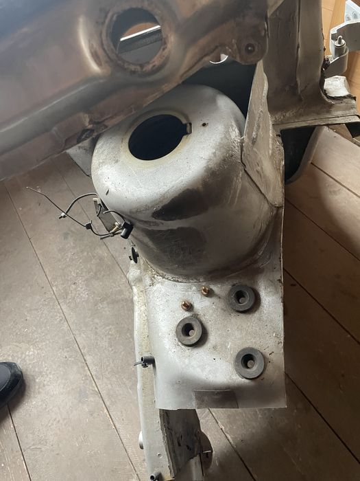 Лонжерон vito 638