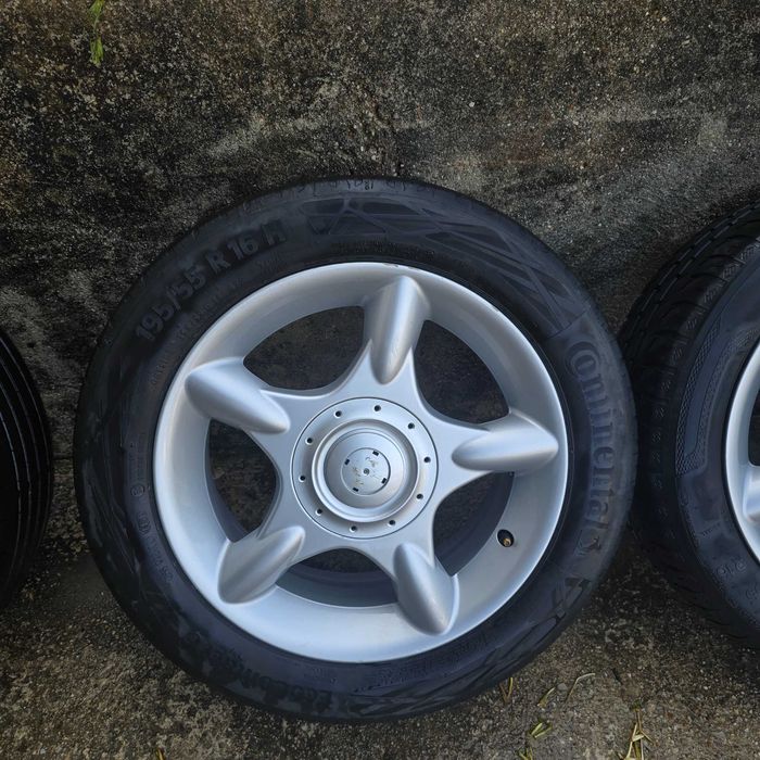 Jantes originais mini com pneus