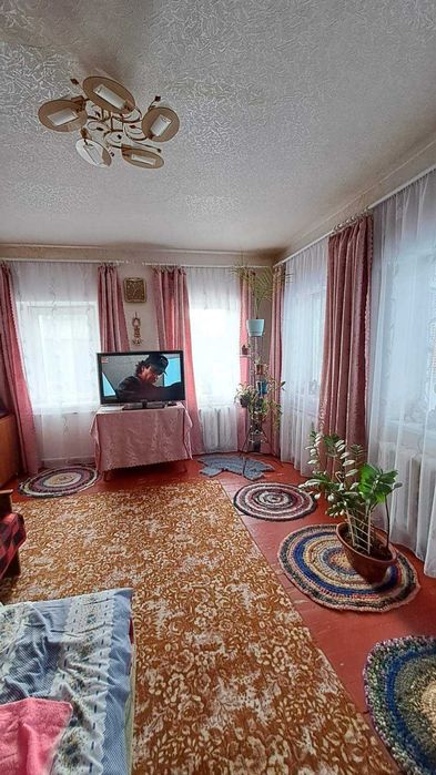 Продам житловий будинок в с. Перемога