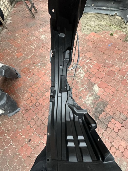 Подкрылок передний левый Mitsubishi Outlander 5370B011