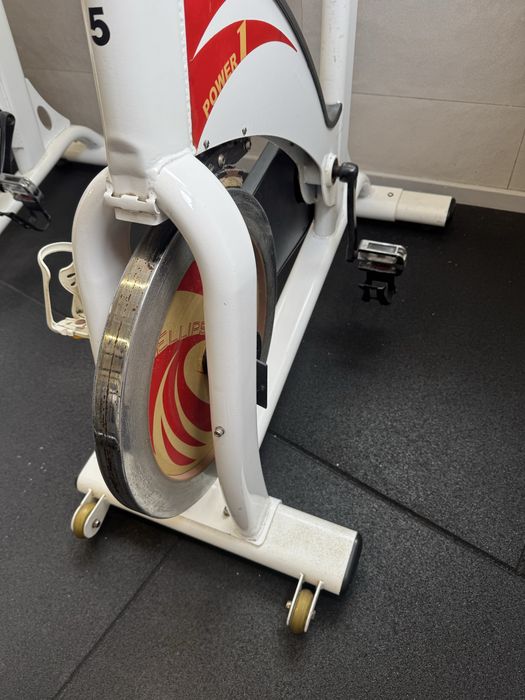 Bicicleta de Indoor Cycling / Spinning Profissional