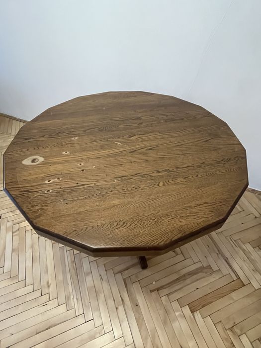 Стіл круглий з натурального дерева