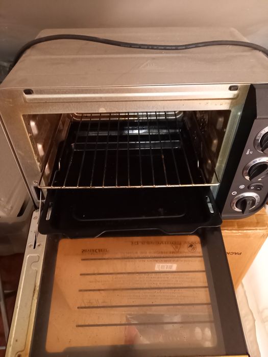 Forno elétrico em bom estado