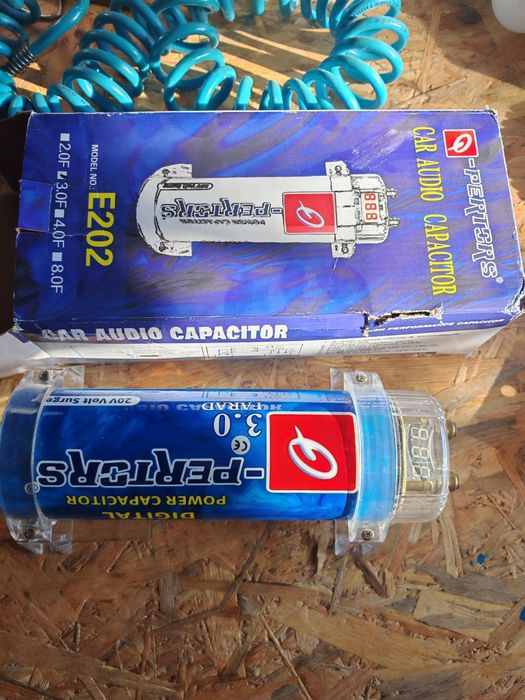 Kondensator 3f farad nowy car audio