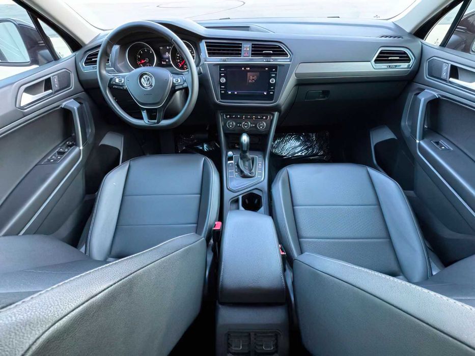 Volkswagen Tiguan SE      2020