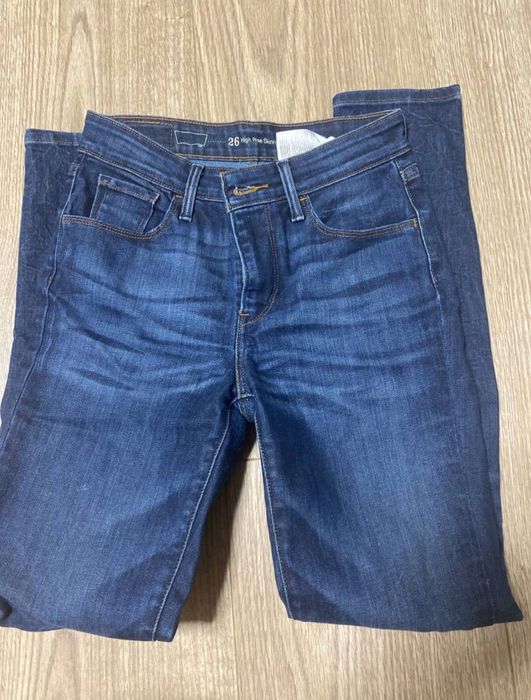 Джинсы Levi’s размер 26