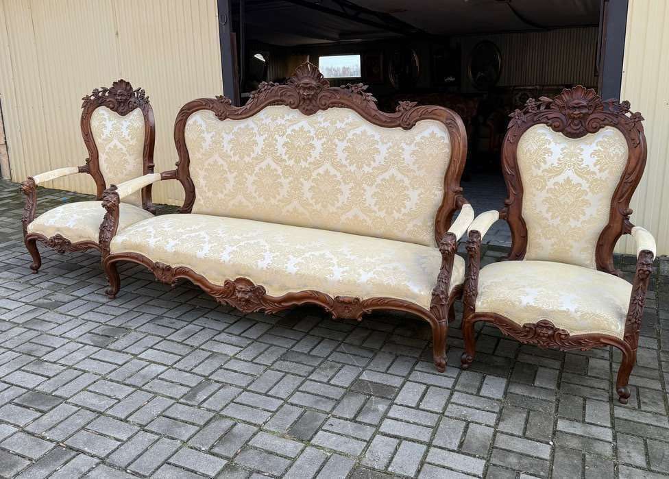 Rzeźbiony włoski komplet wypoczynkowy