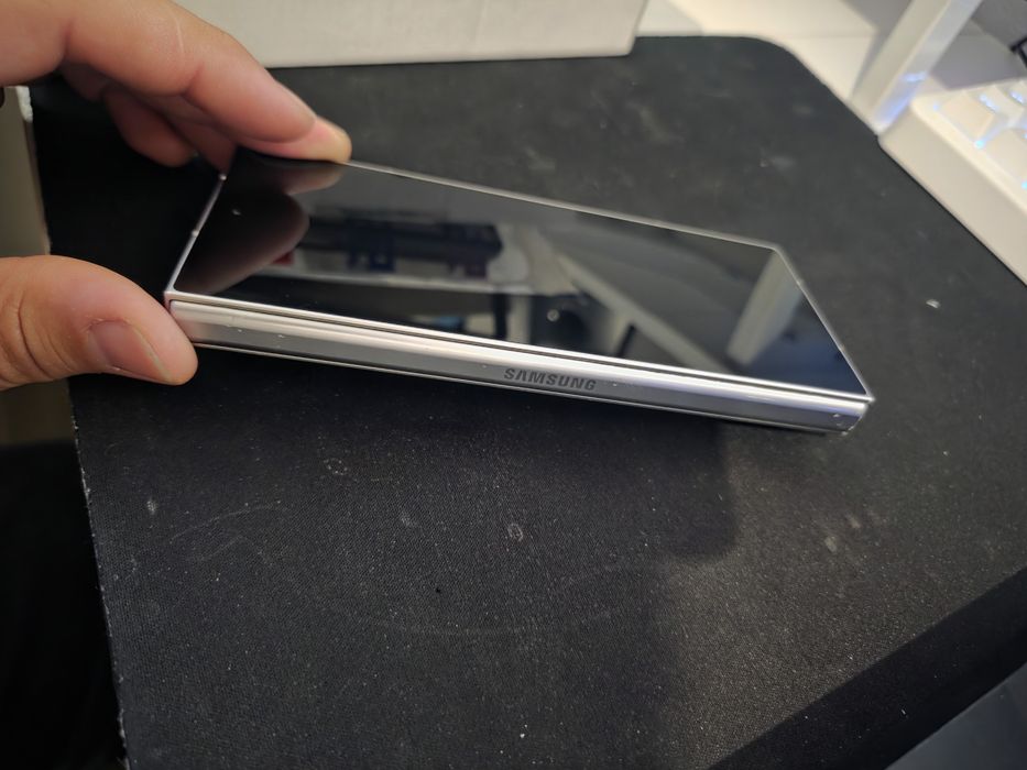 Z fold 6 12/256GB como novo garantia 2028posso trocar em s25 ultra ou 16 pro max