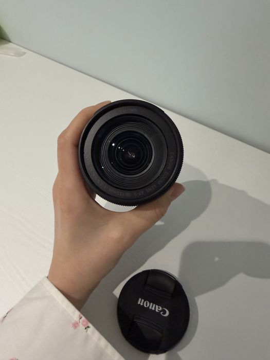 Canon EF-S 18-135mm Nano USM, майже новий, без дефектів