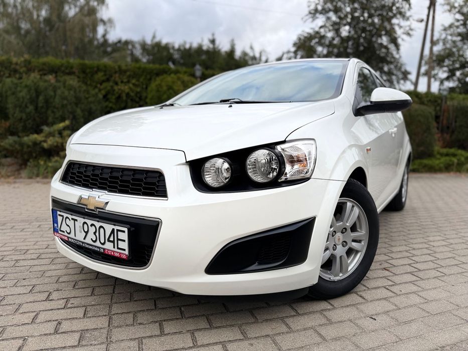 Chevrolet Aveo Chevrolet Aveo 1.4 benzyna 100km 2013r biała perła 5 drzwi Klimatyzacj