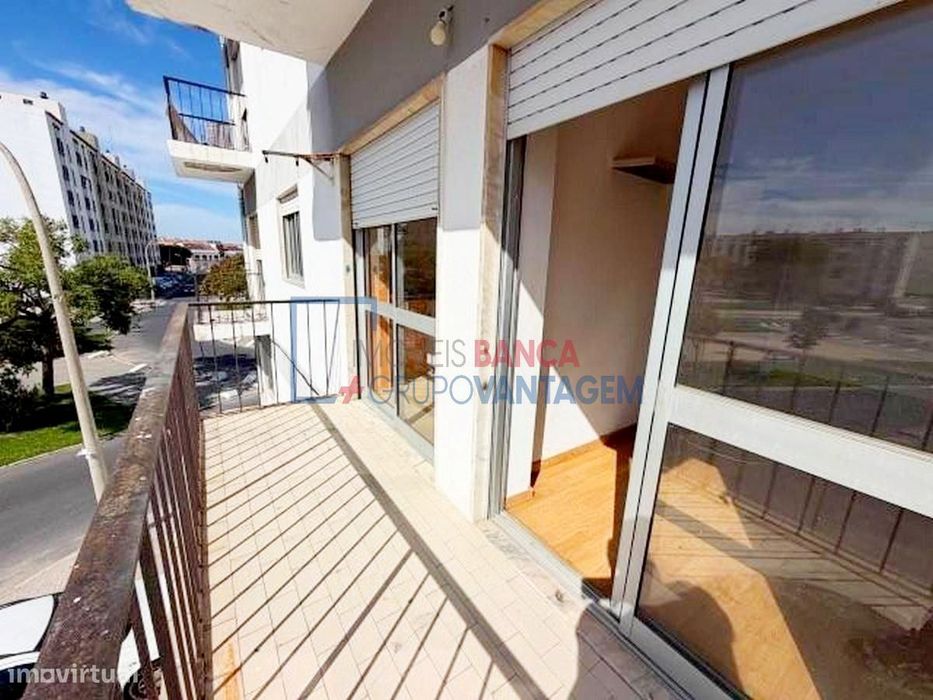 Apartamento T1 à venda na Moita