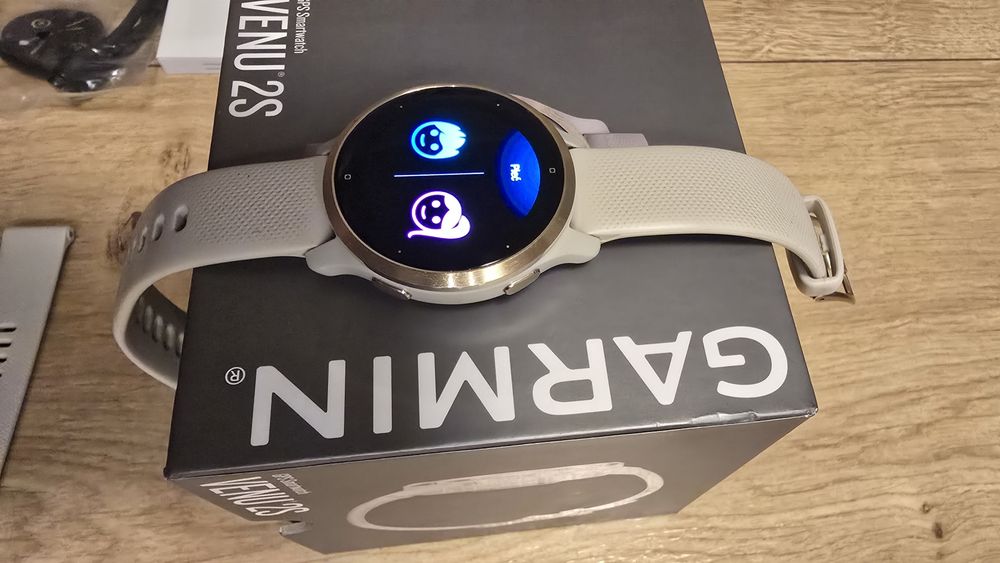Smartwatch garmin venu 2s pudełko + ładowarka ZŁOTY GOLD GPS