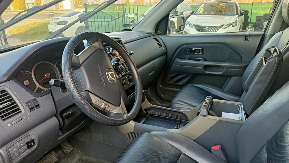 Honda pilot uszkodzona