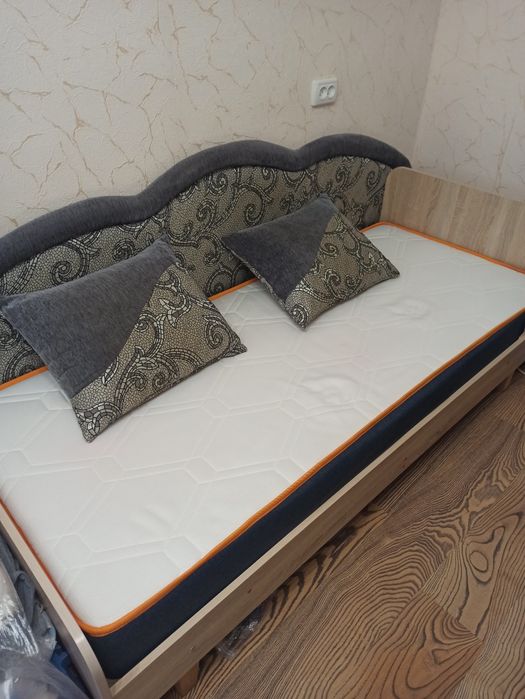 Кровать односпалка