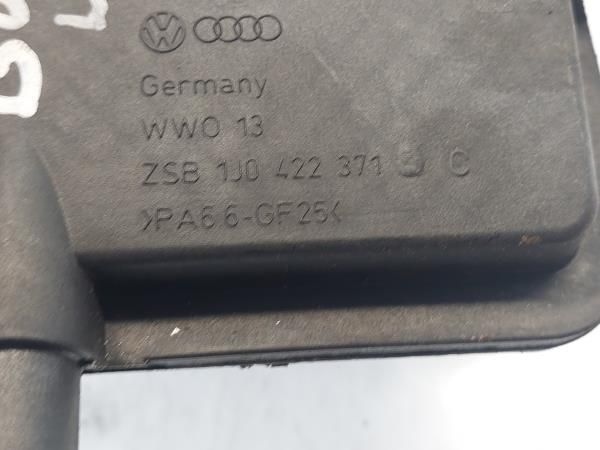 Reservatório / depósito óleo direção VOLKSWAGEN Golf IV (1J1)