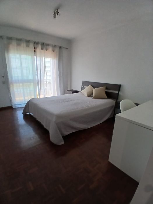 Suite com 20m- Fermando Namora