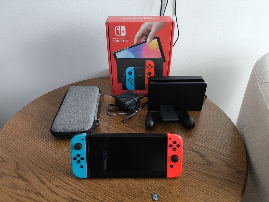 Konsola Nintendo Switch OLED Neon Red/Blue + Karta Kingston 128GB + Etui | Kompletny Zestaw